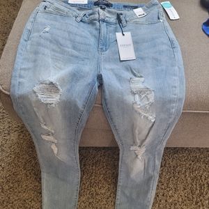 New Judy Blue skinny fit mid rise
